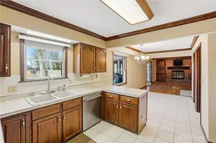 2750 Brantwood Ct, Butler Twp, OH 45414 - Photo 5