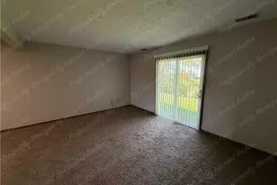 557 N Broad St, Fairborn, OH 45324 - Photo 5