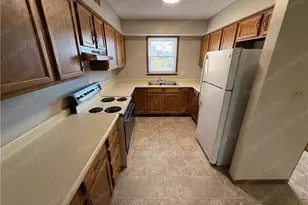 557 N Broad St, Fairborn, OH 45324 - Photo 7