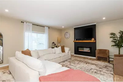 7026 Honeylocust Street, Tipp City, OH 45371 - Photo 7