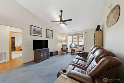 1708 New Castle Lane, Springfield, OH 45503 - Photo 3