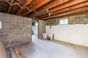 7811 Peters Pike, Butler Twp, OH 45414 - Photo 33