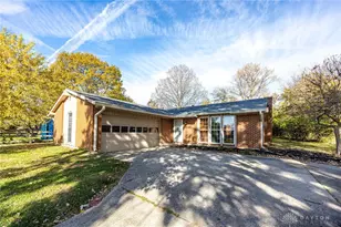 626 W Chestnut St, Oxford, OH 45056 - Photo 1