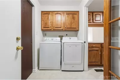 4850 Foxdale Drive, Kettering, OH 45429 - Photo 33