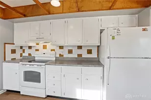 1923 Centerbrook Ct, Springfield Township, OH 45240 - Photo 17