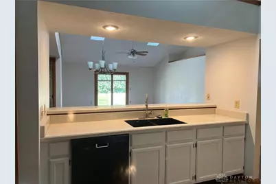 3126 Lakeview Court #3126, Springfield, OH 45503 - Photo 5