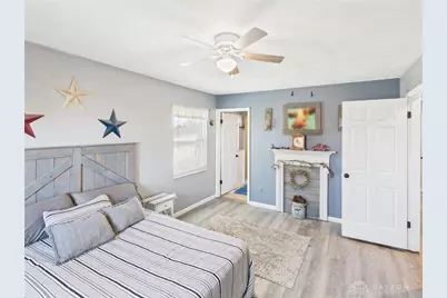 5826 Cedarwood Drive, Lewisburg, OH 45338 - Photo 15