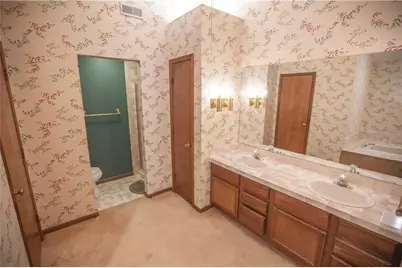 7035 Bluffs Drive, Washington Twp, OH 45459 - Photo 15