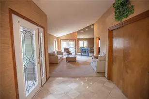 7035 Bluffs Dr, Washington Twp, OH 45459 - Photo 11