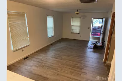 144 N Quentin, Dayton, OH 45403 - Photo 3