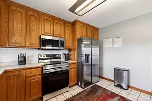 11501 Zeller Dr, New Carlisle, OH 45344 - Photo 15