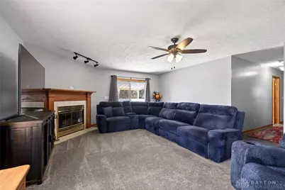 11501 Zeller Drive, New Carlisle, OH 45344 - Photo 17