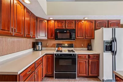 915 Winston Lane, Tipp City, OH 45371 - Photo 11