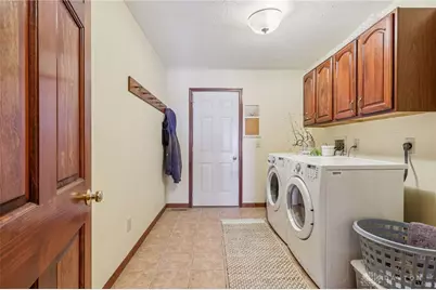 915 Winston Lane, Tipp City, OH 45371 - Photo 29