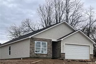 1033 Bunche Dr, Dayton, OH 45417 - Photo 9