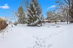 3689 E Patterson Rd, Beavercreek, OH 45430 - Photo 39