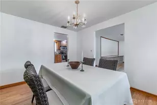 7368 San Fernando Rd, Huber Heights, OH 45424 - Photo 15