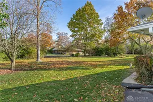 7368 San Fernando Rd, Huber Heights, OH 45424 - Photo 33