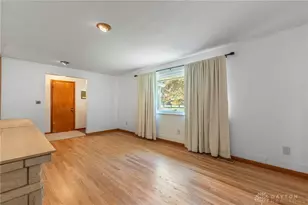 7368 San Fernando Rd, Huber Heights, OH 45424 - Photo 13