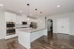 8754 Elysee Cir, Washington Twp, OH 45458 - Photo 17