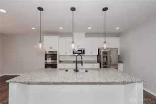 8754 Elysee Cir, Washington Twp, OH 45458 - Photo 21