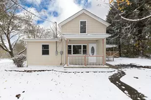 9 Letitia Ave, Batavia, OH 45102 - Photo 1