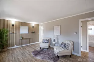 211 Holmes Dr, Fairborn, OH 45324 - Photo 3