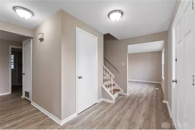 640 Hillcrest Drive, Fairborn, OH 45324 - Photo 5