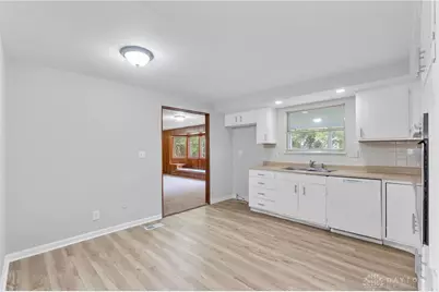 640 Hillcrest Drive, Fairborn, OH 45324 - Photo 9