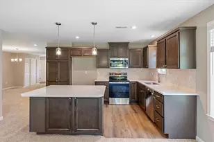 2651 Verdant Ln, Fairborn, OH 45324 - Photo 3