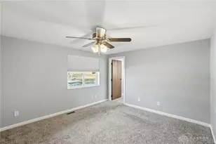 2298 Jacavanda Dr, Beavercreek, OH 45431 - Photo 13