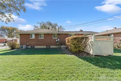 2301 Rockwell Court, Dayton, OH 45420 - Photo 5