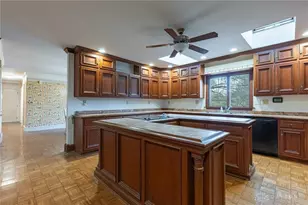 6524 Halberd Ct, Washington Twp, OH 45459 - Photo 9