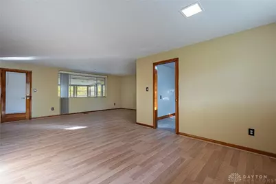 304 E Eppington Drive, Trotwood, OH 45426 - Photo 17