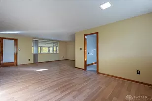 304 E Eppington Dr, Trotwood, OH 45426 - Photo 17