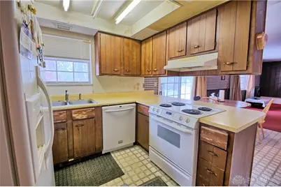 3332 Morning Glory Road, Dayton, OH 45449 - Photo 11