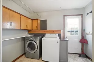 8990 Crescent St, Lakeview, OH 43331 - Photo 13