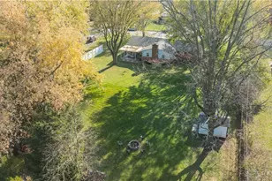 375 Coach Dr, Tipp City, OH 45371 - Photo 27