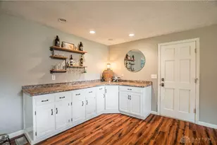 375 Coach Dr, Tipp City, OH 45371 - Photo 9