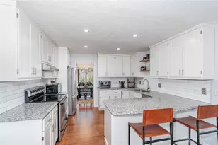 8670 Hawthorne Pl, Springboro, OH 45066 - Photo 11