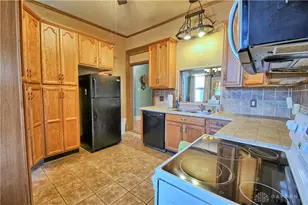 98 W 3rd St, Xenia, OH 45385 - Photo 25