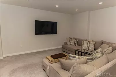 1018 Hunters Ridge Drive, Tipp City, OH 45371 - Photo 37