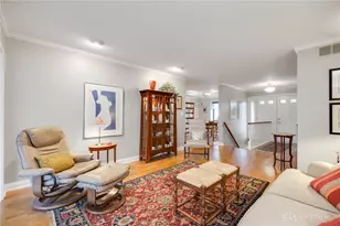 571 Eagle Cir, Kettering, OH 45429 - Photo 5