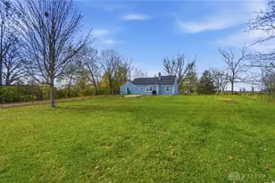 9185 S Mann Rd, Bethel Twp, OH 45371 - Photo 47