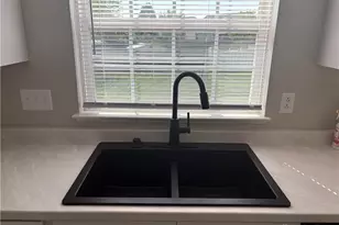 10080 Edgerton Dr, Miamisburg, OH 45342 - Photo 5