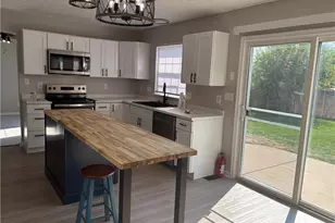 10080 Edgerton Dr, Miamisburg, OH 45342 - Photo 3