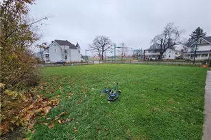 907 S Limestone St, Springfield, OH 45505 - Photo 3