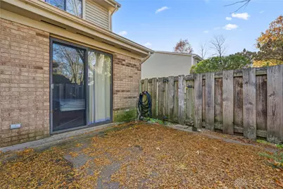 460 Jamestown Circle, Dayton, OH 45458 - Photo 3