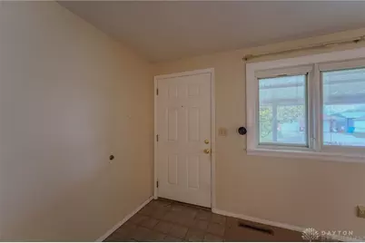 5910 Shady Oak Street, Dayton, OH 45424 - Photo 3