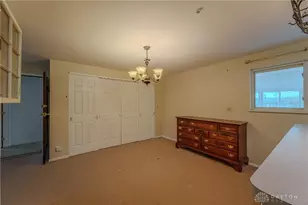 5910 Shady Oak St, Dayton, OH 45424 - Photo 9